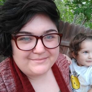 Meet your Posher, Chloe